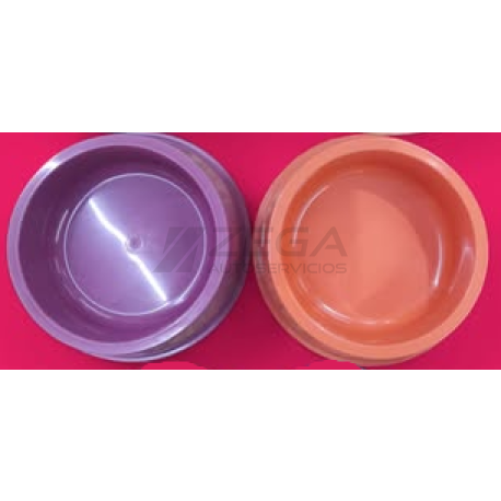 Comedero de plastico para mascotas. Mediano